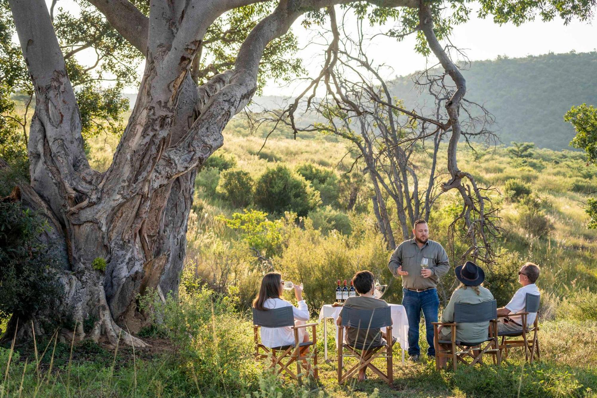 Ekuthuleni Lodge Strand Buitenkant foto